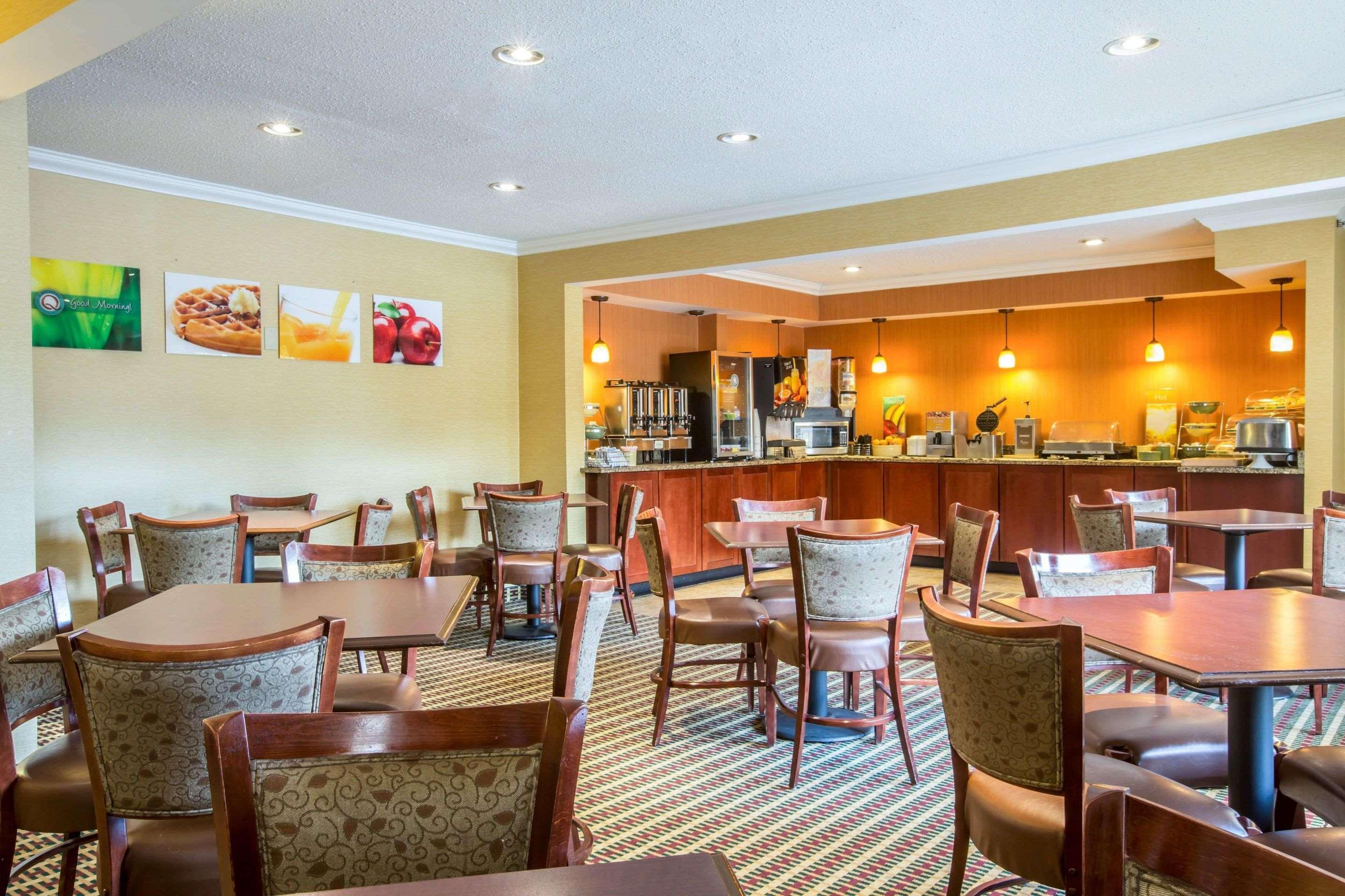 Quality Inn Colchester - Burlington Exterior foto