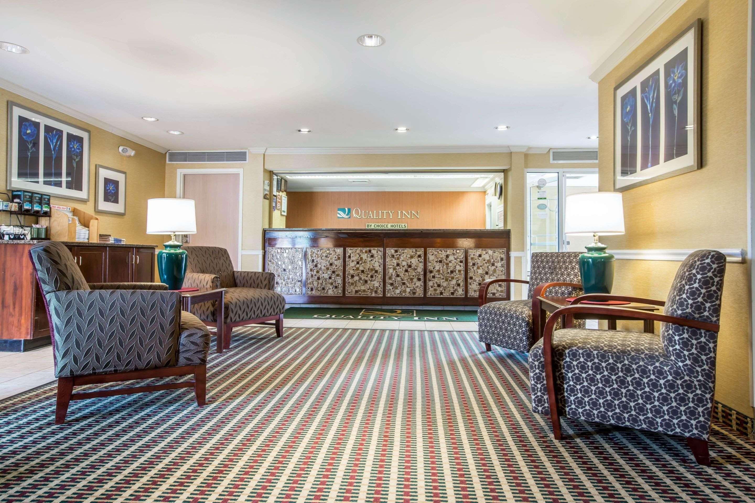 Quality Inn Colchester - Burlington Exterior foto
